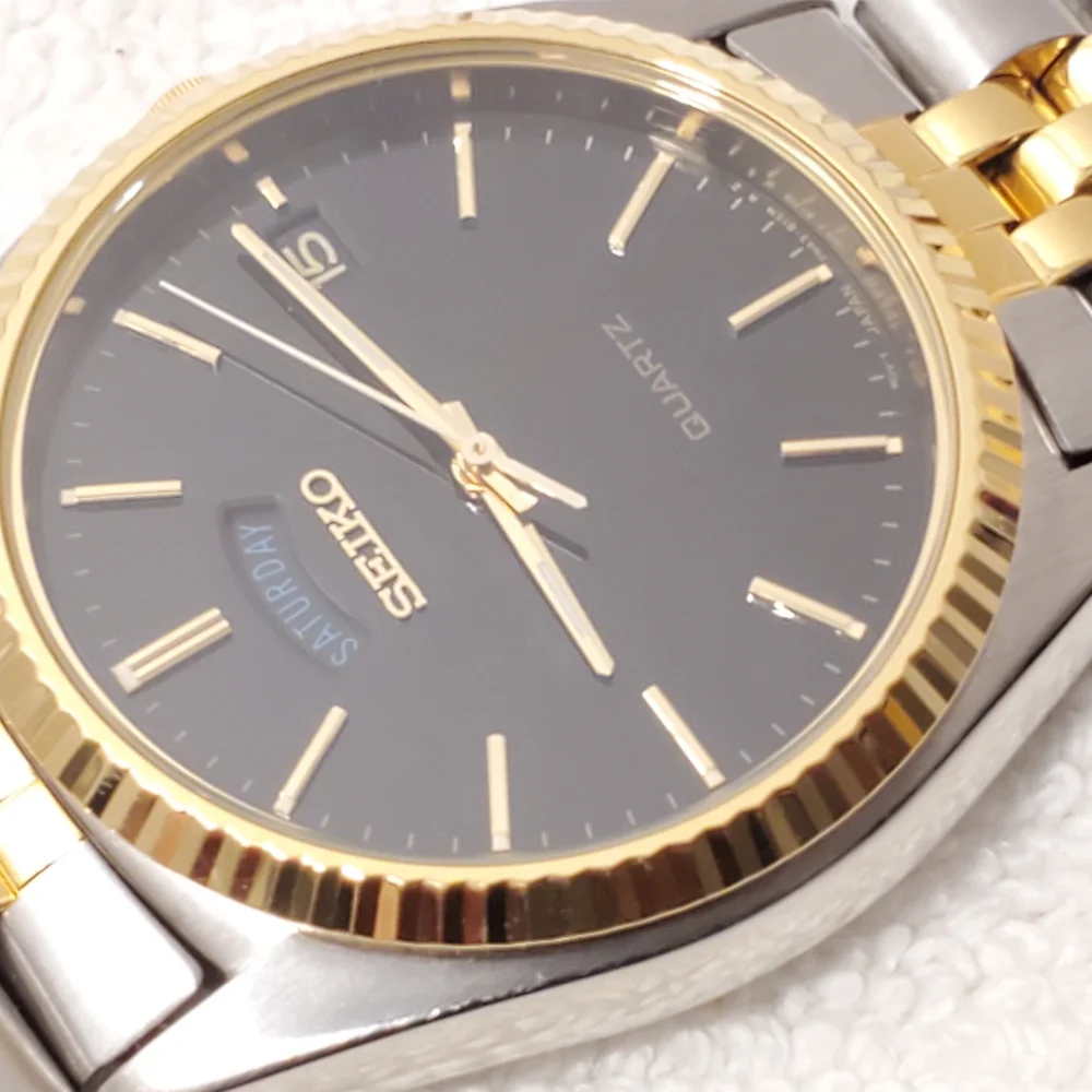 Vintage Seiko Men's Presidential Day Date Gold Tone Watch 1 Jewel Black Dial SS - Picture 3 of 11